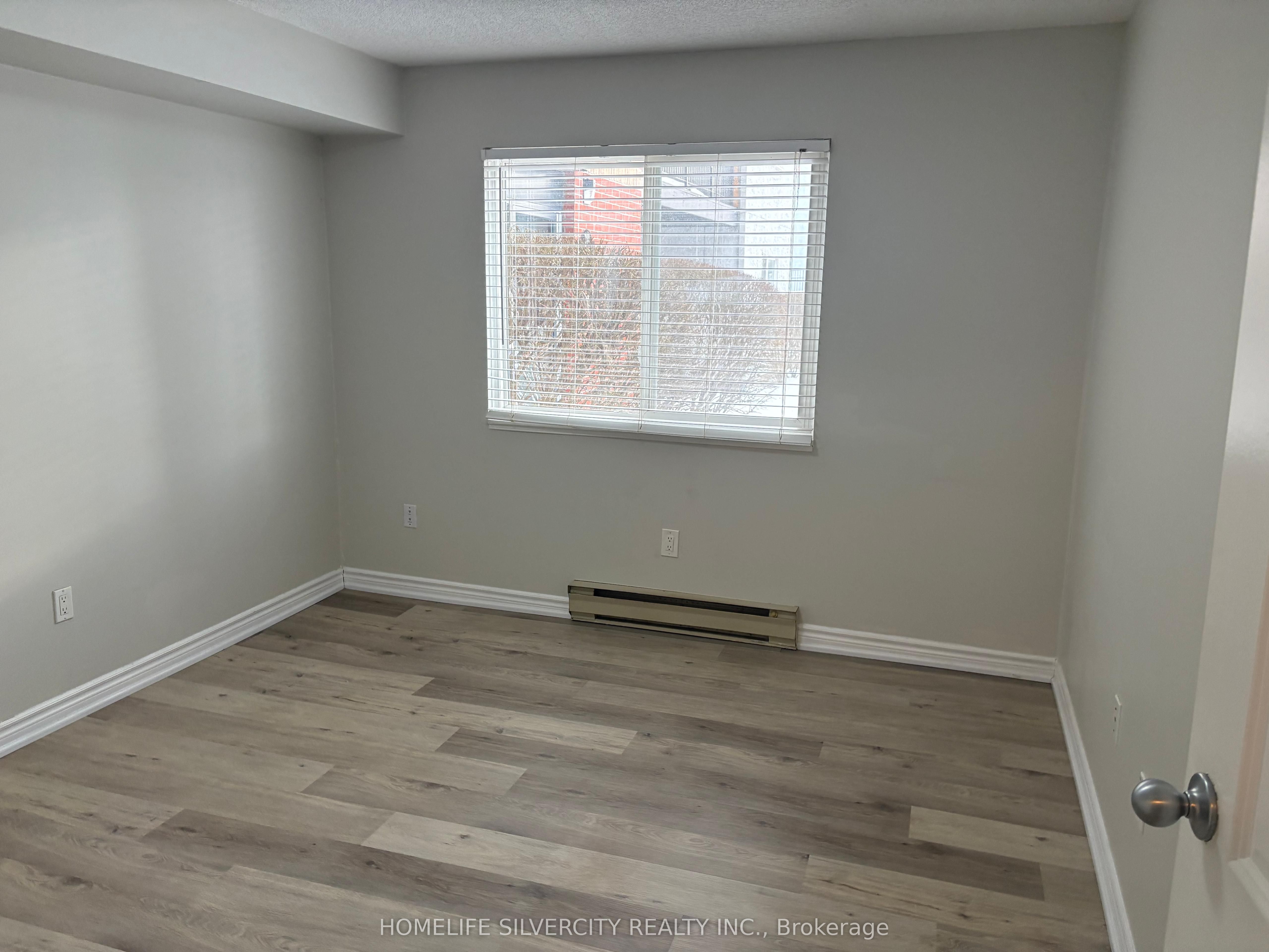 Photo 4 of 11450 Glen Abbey Gate, Oakville, Glen Abbey — HOMEH