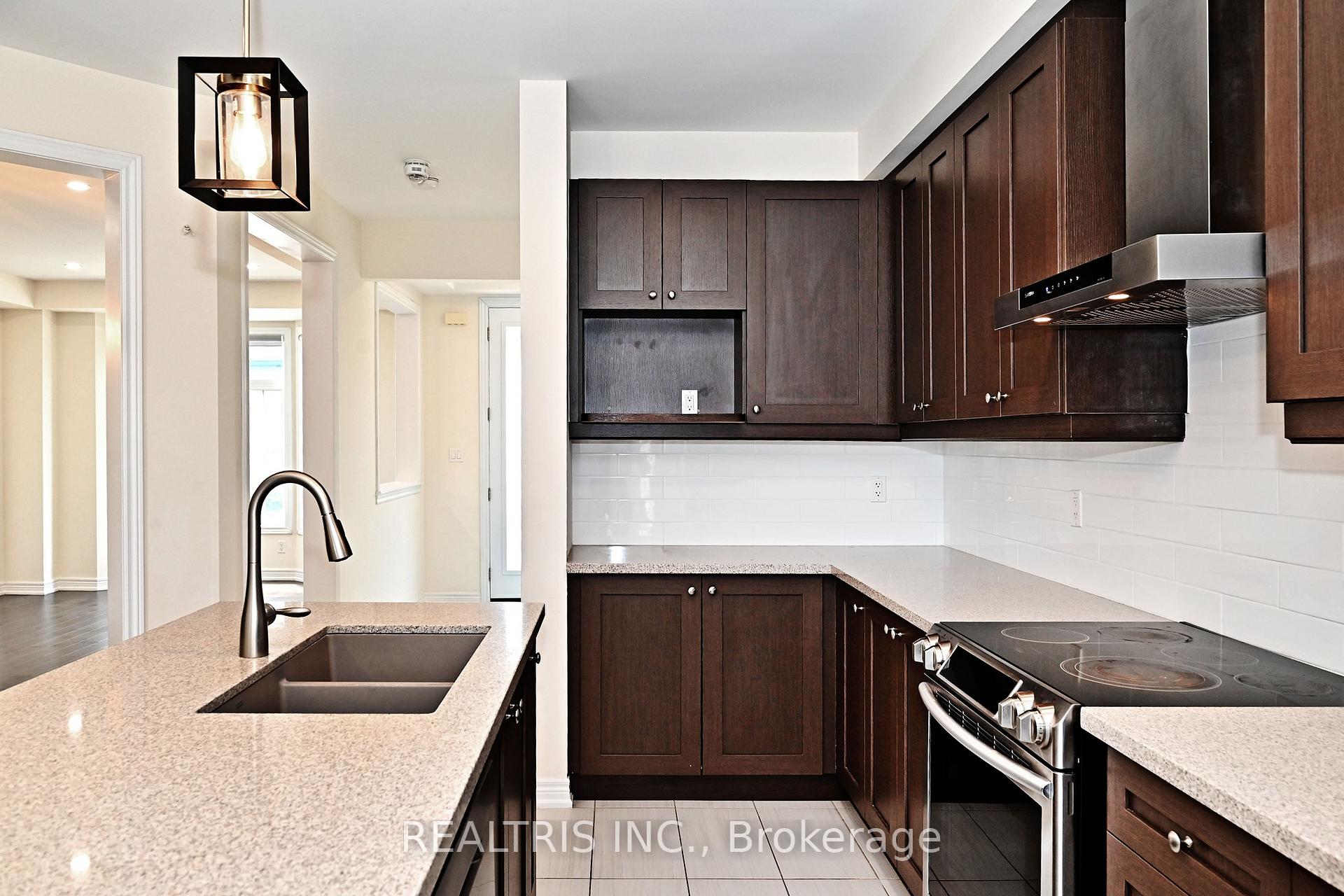 Photo 30 of 35 Gordon Landon Drive, Markham, Cornell — HOMEH