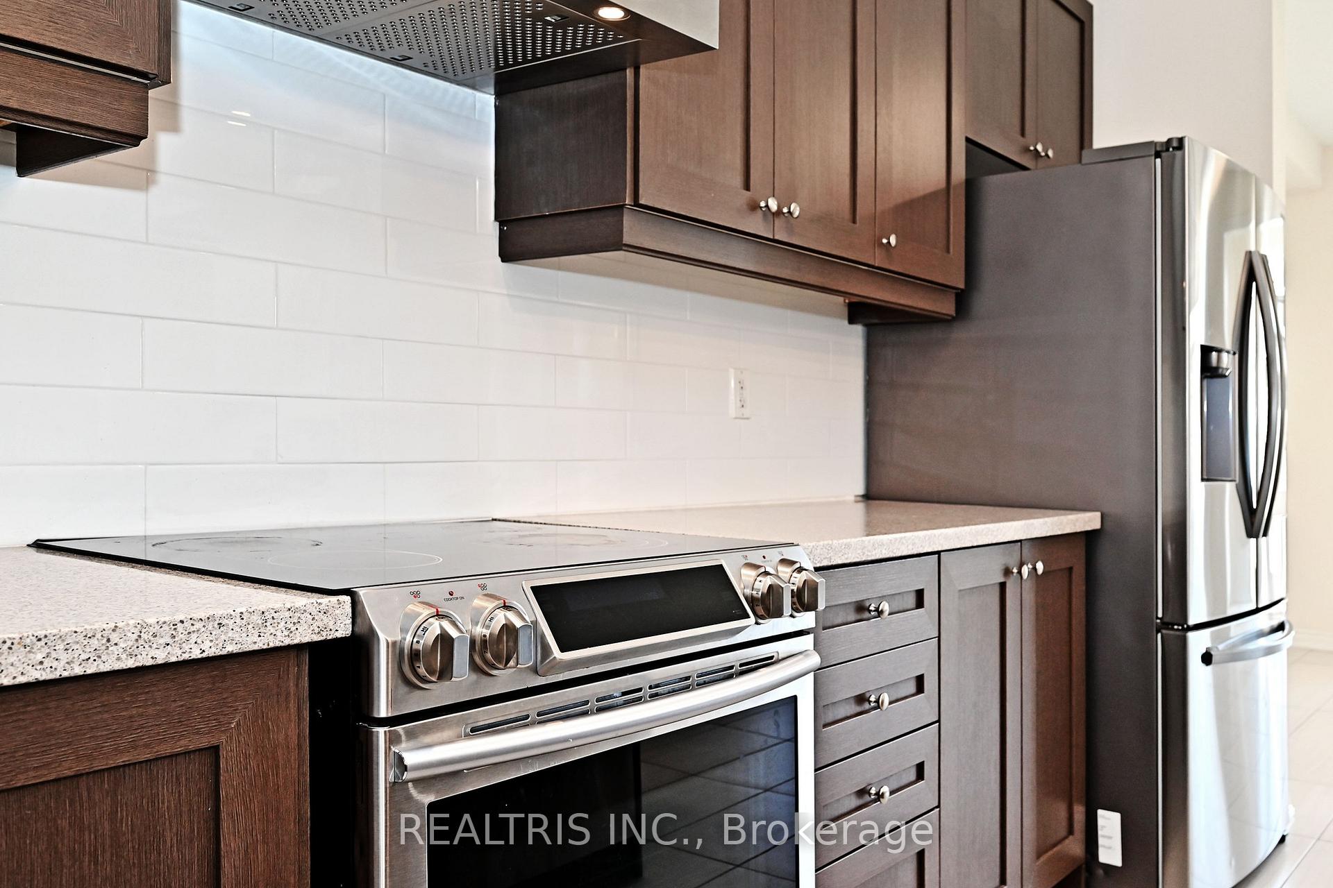 Photo 31 of 35 Gordon Landon Drive, Markham, Cornell — HOMEH