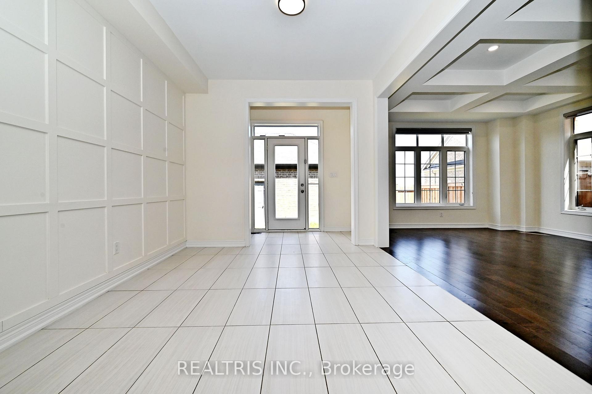 Photo 8 of 35 Gordon Landon Drive, Markham, Cornell — HOMEH