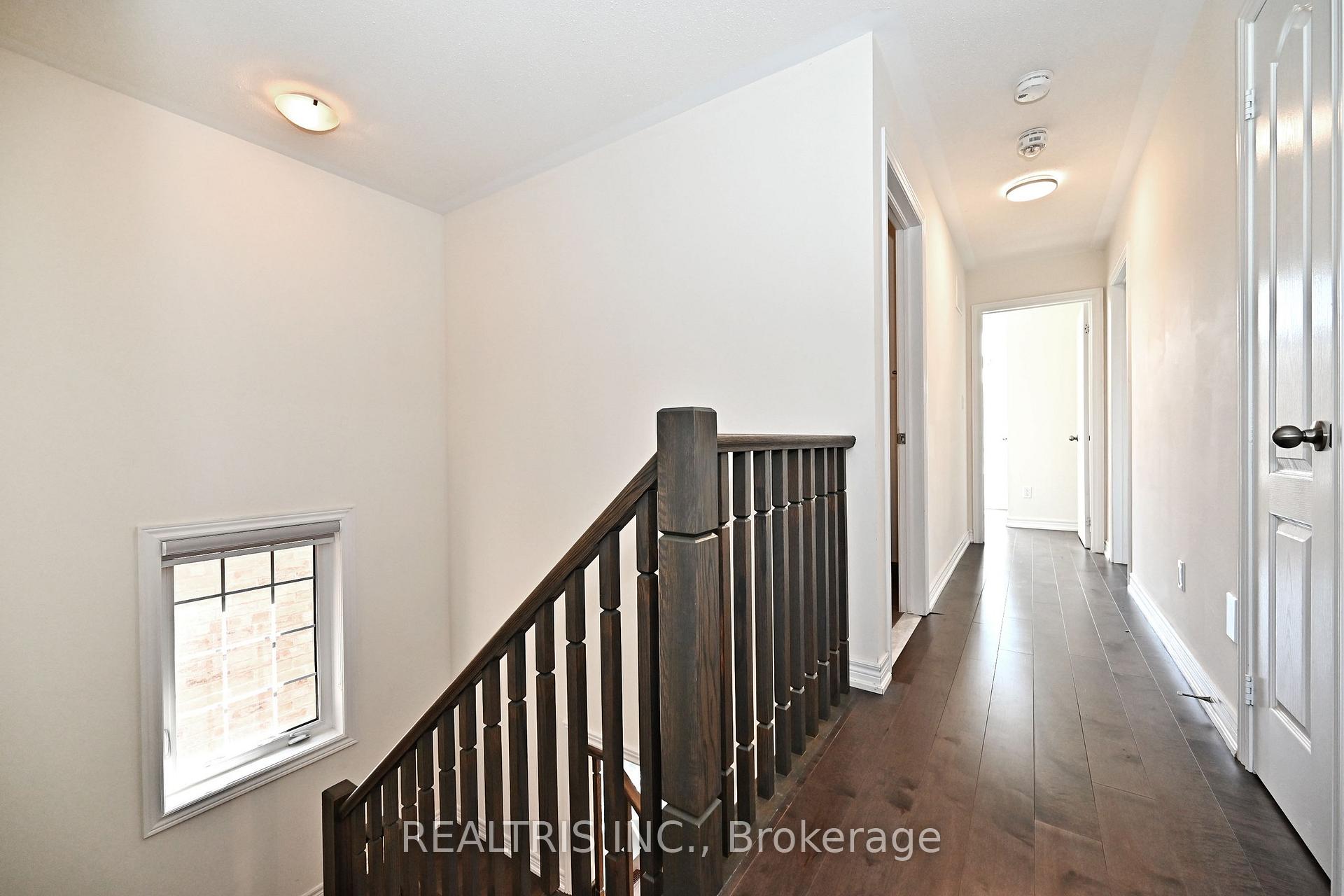Photo 15 of 35 Gordon Landon Drive, Markham, Cornell — HOMEH