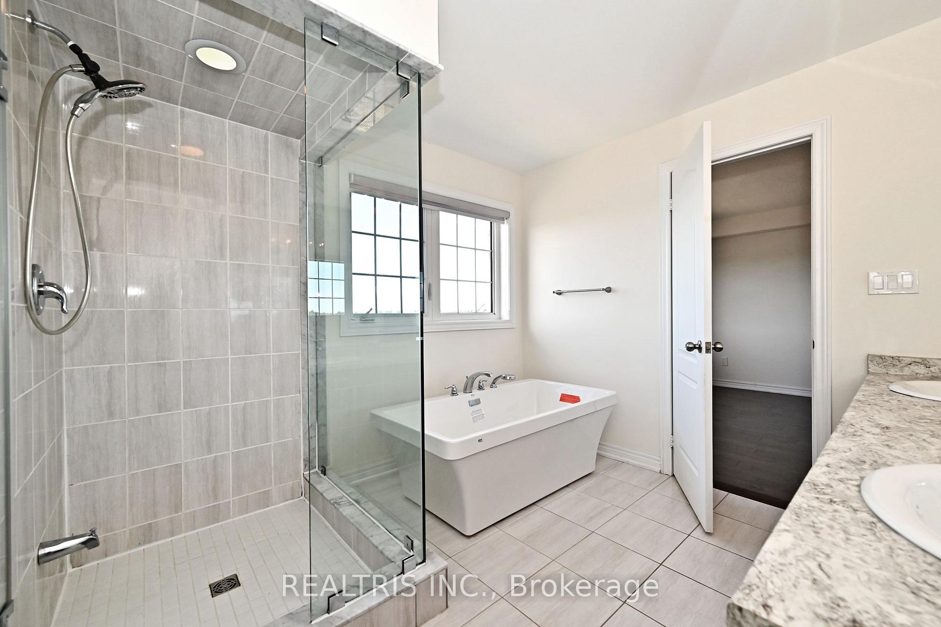 Photo 17 of 35 Gordon Landon Drive, Markham, Cornell — HOMEH