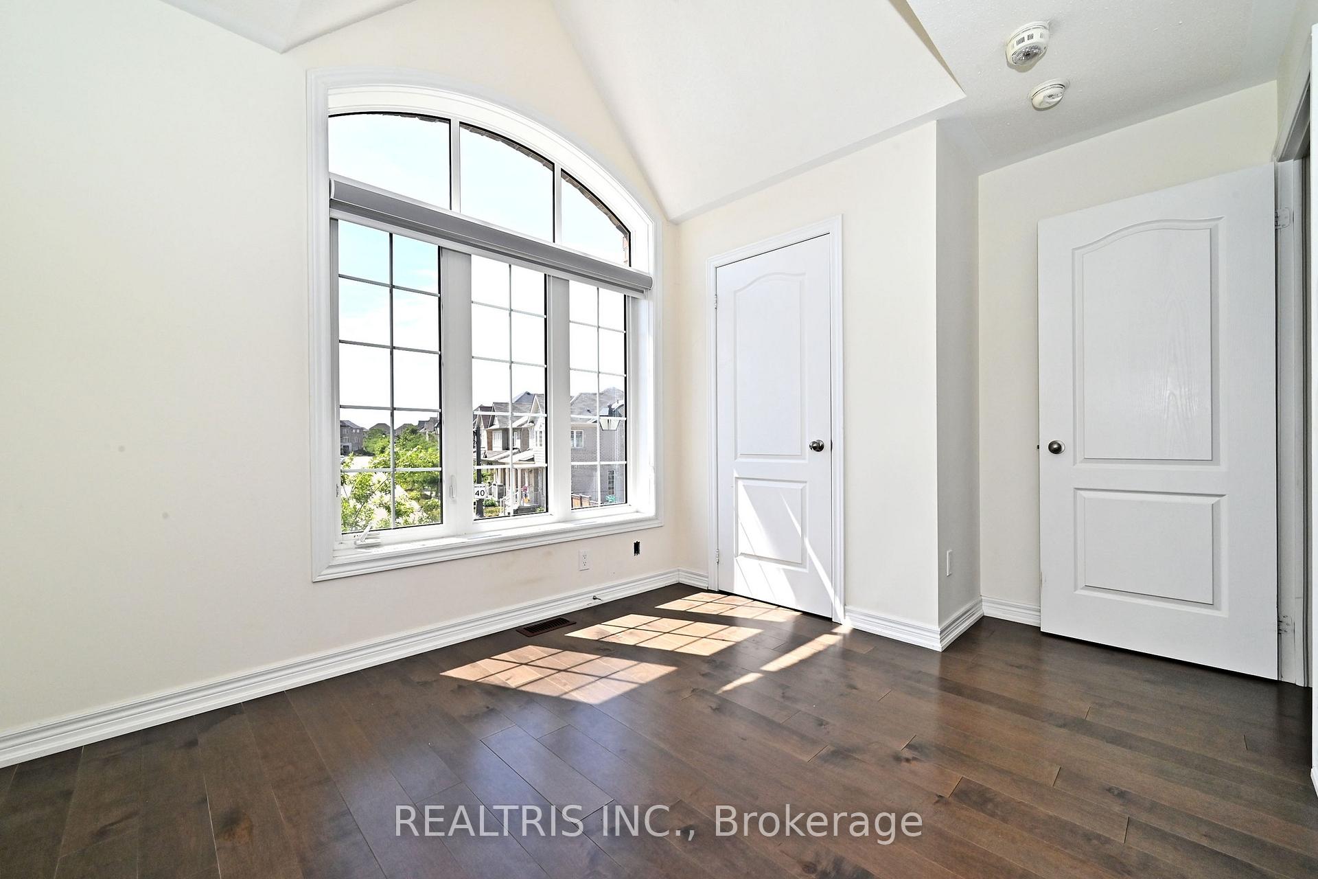 Photo 21 of 35 Gordon Landon Drive, Markham, Cornell — HOMEH