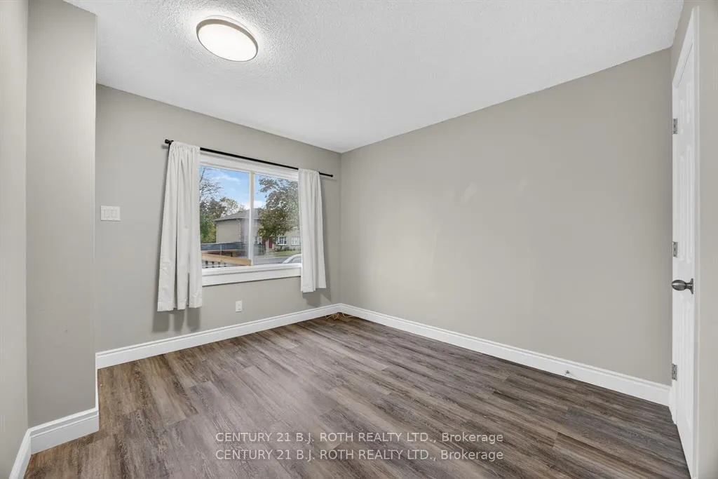 Photo 12 of 155 Penetang Street, Barrie, Codrington — HOMEH