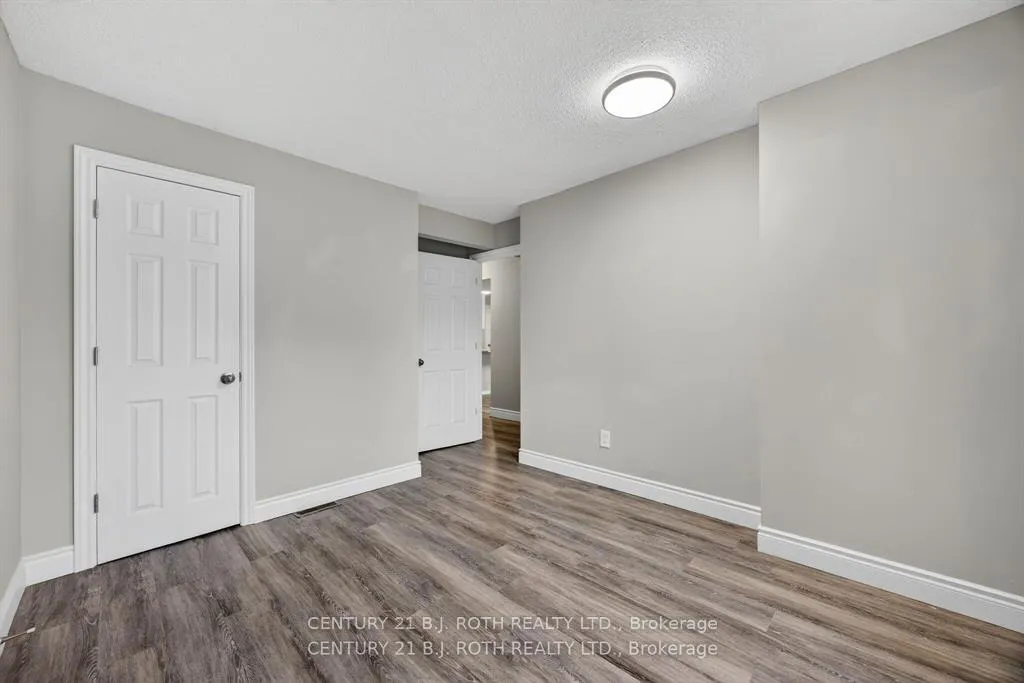 Photo 13 of 155 Penetang Street, Barrie, Codrington — HOMEH