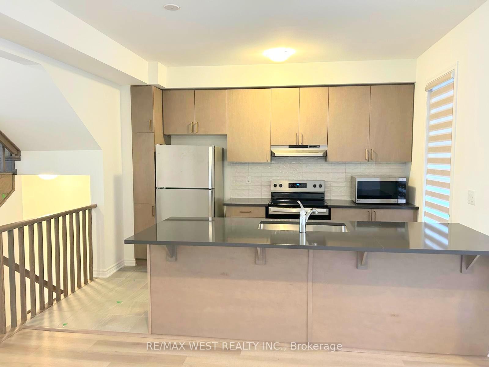 Photo 2 of 18 Bellasera Way, Caledon, Rural Caledon — HOMEH