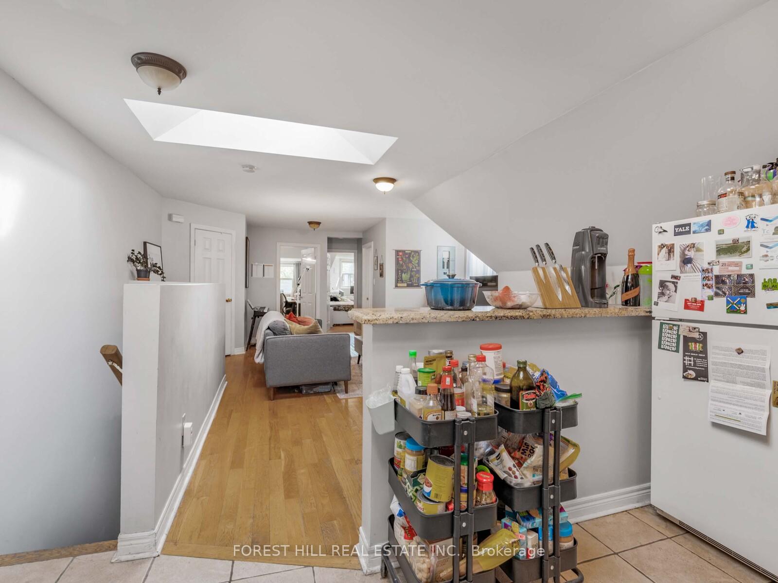 Photo 11 of Unit 3, 654 Euclid Avenue, Toronto, Palmerston-Little Italy — HOMEH