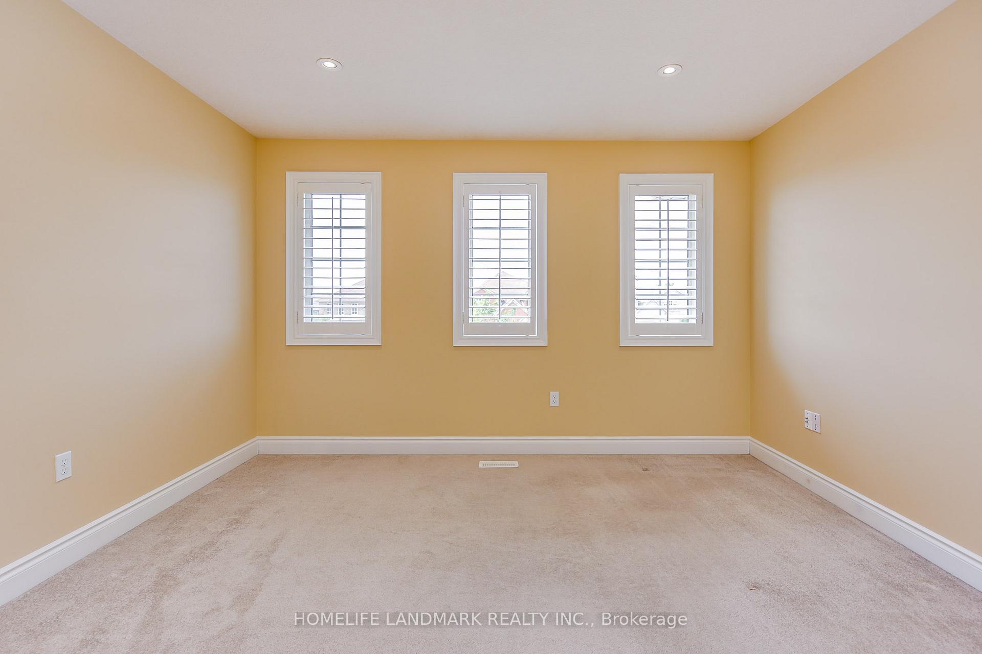 Photo 8 of 55 Prince William Way, Barrie, Innis-Shore — HOMEH