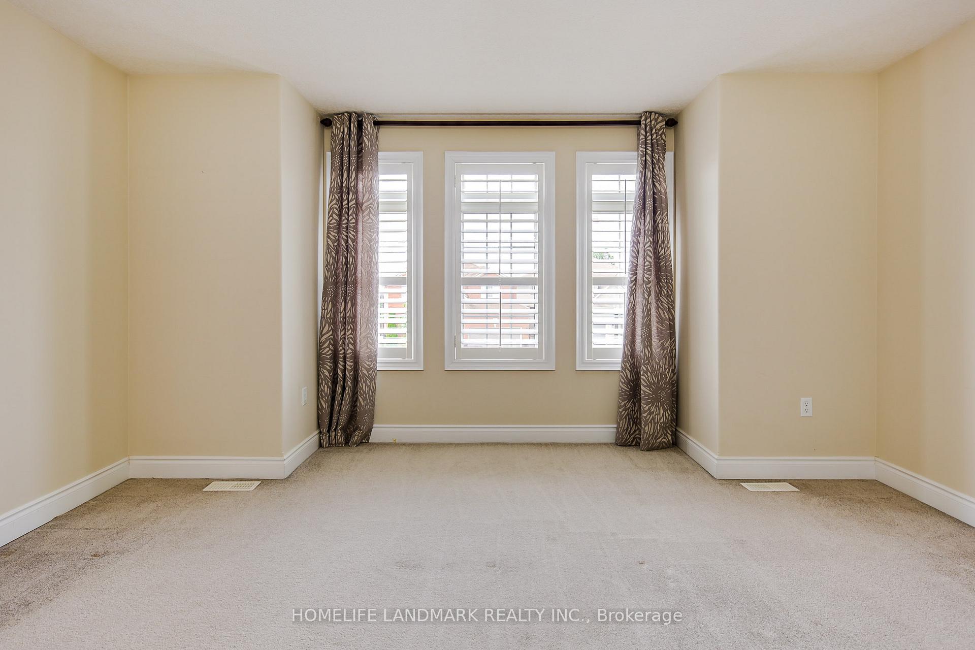 Photo 7 of 55 Prince William Way, Barrie, Innis-Shore — HOMEH