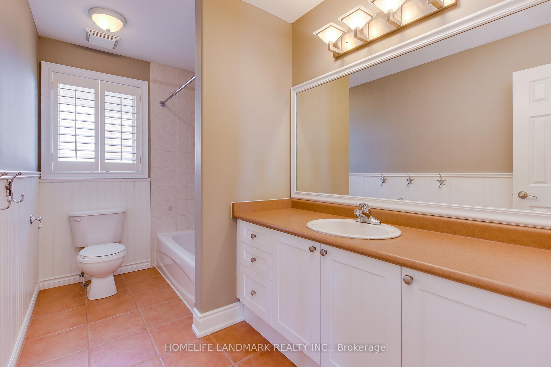 Photo 9 of 55 Prince William Way, Barrie, Innis-Shore — HOMEH