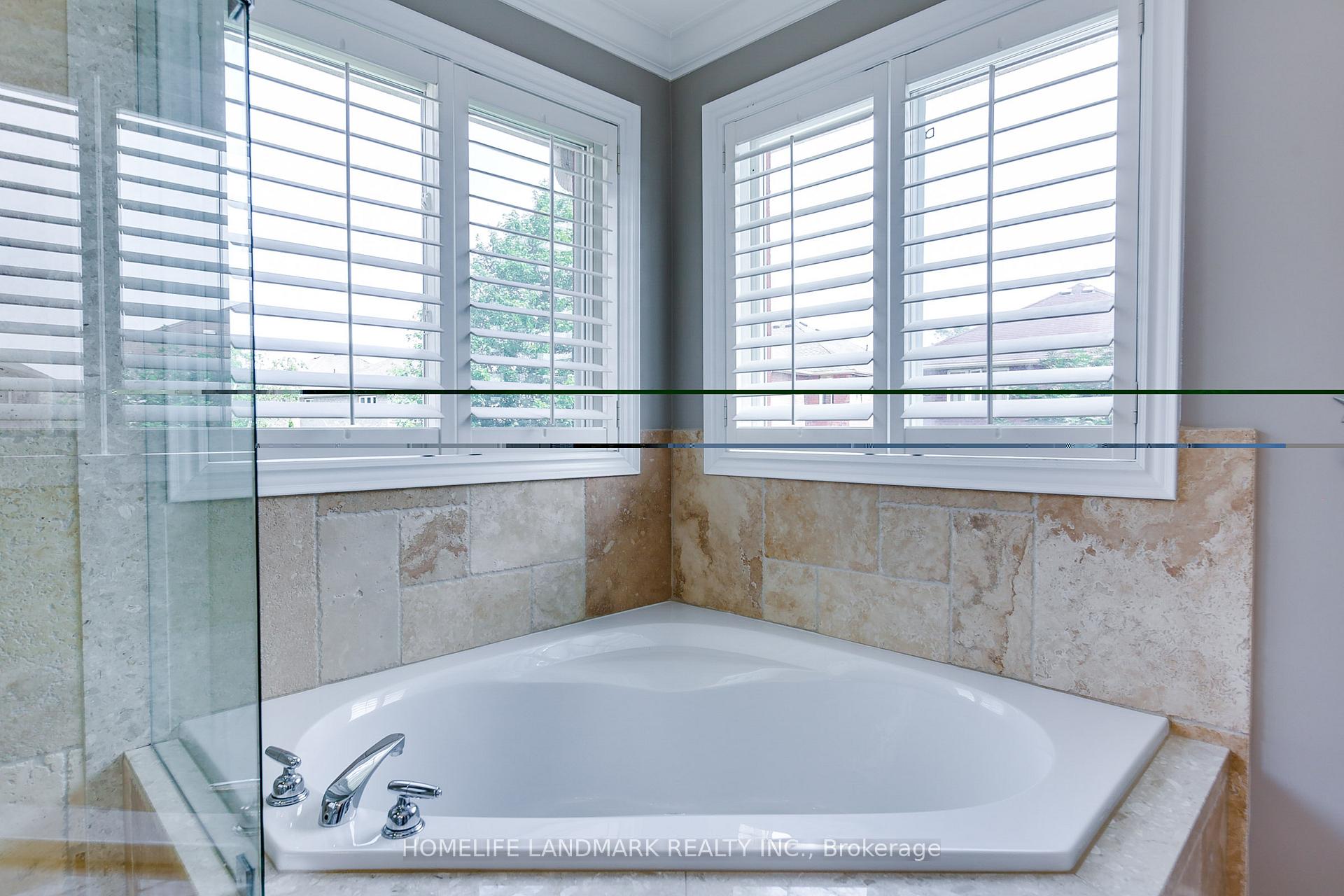 Photo 16 of 55 Prince William Way, Barrie, Innis-Shore — HOMEH
