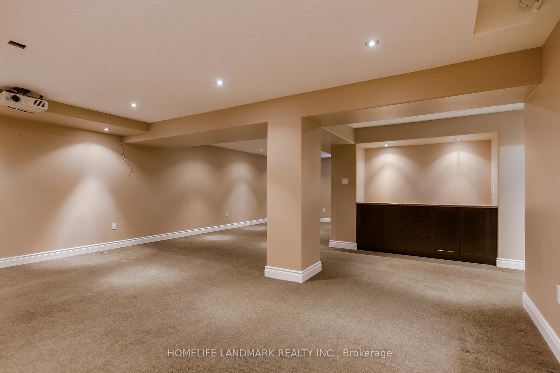 Photo 20 of 55 Prince William Way, Barrie, Innis-Shore — HOMEH