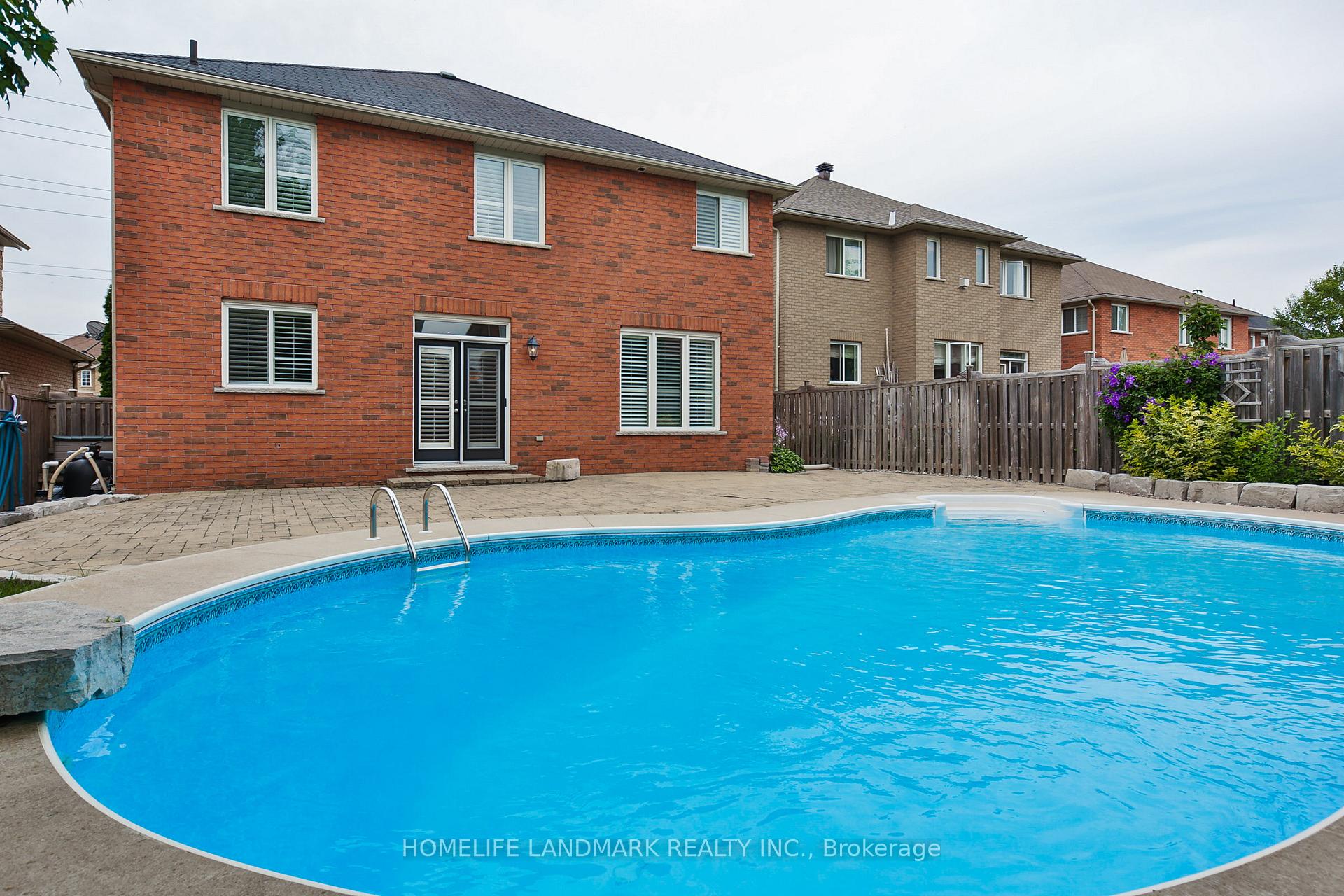 Photo 21 of 55 Prince William Way, Barrie, Innis-Shore — HOMEH