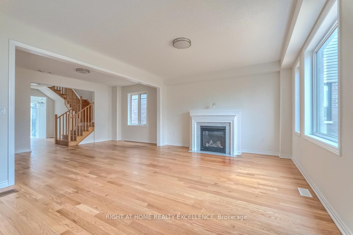 Photo 17 of 73 Nottingham Road E, Barrie, Innis-Shore — HOMEH