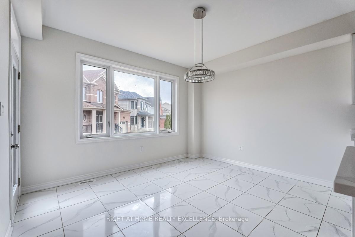 Photo 25 of 73 Nottingham Road E, Barrie, Innis-Shore — HOMEH