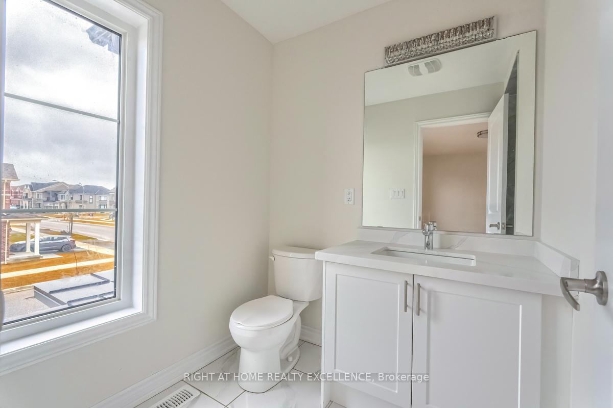Photo 42 of 73 Nottingham Road E, Barrie, Innis-Shore — HOMEH