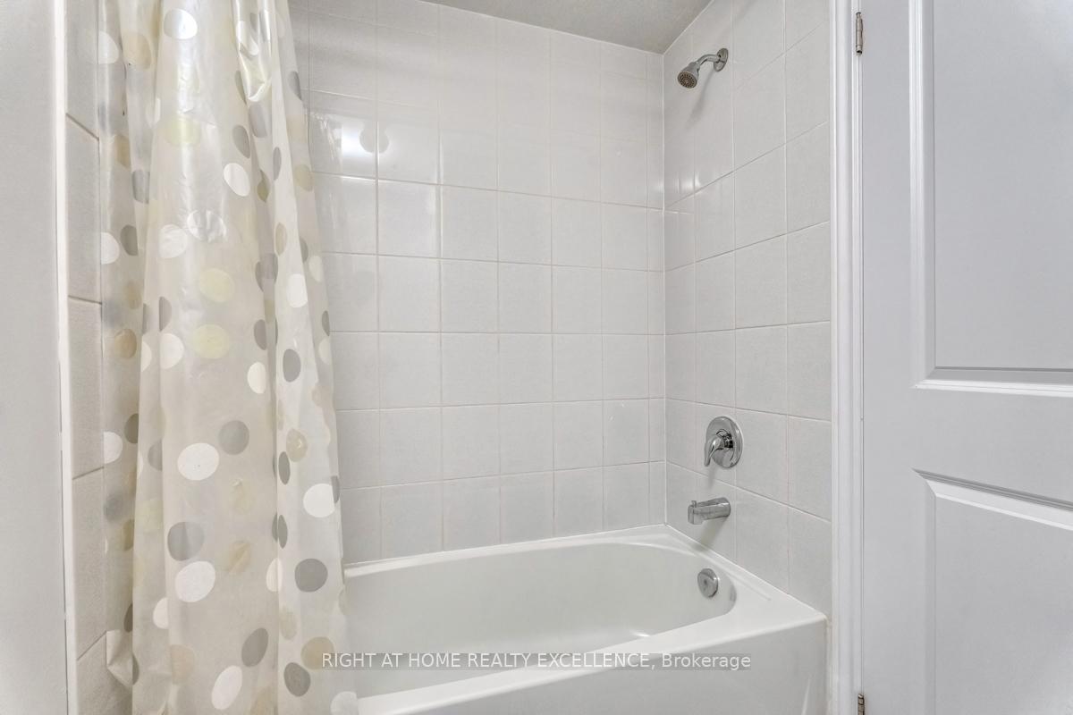 Photo 45 of 73 Nottingham Road E, Barrie, Innis-Shore — HOMEH