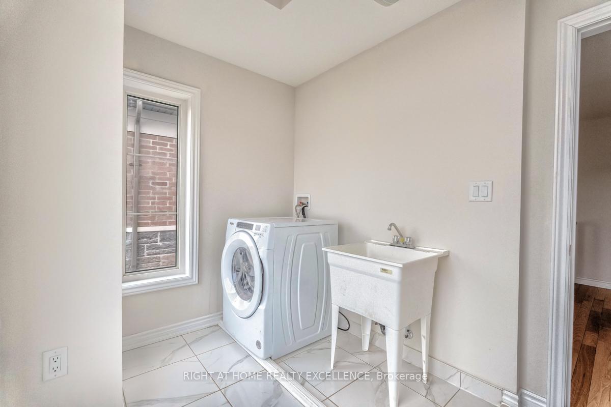 Photo 47 of 73 Nottingham Road E, Barrie, Innis-Shore — HOMEH