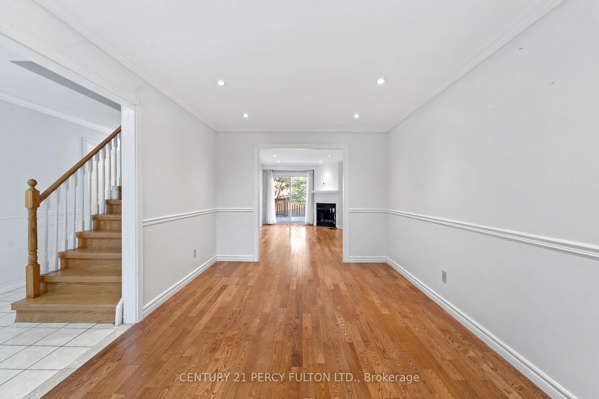 Photo 6 of 31 Chapman Drive, Ajax, Central — HOMEH