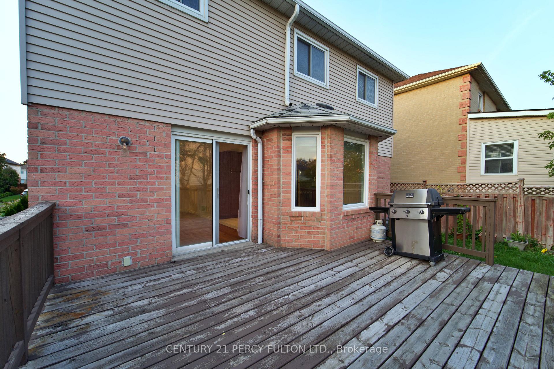 Photo 21 of 31 Chapman Drive, Ajax, Central — HOMEH