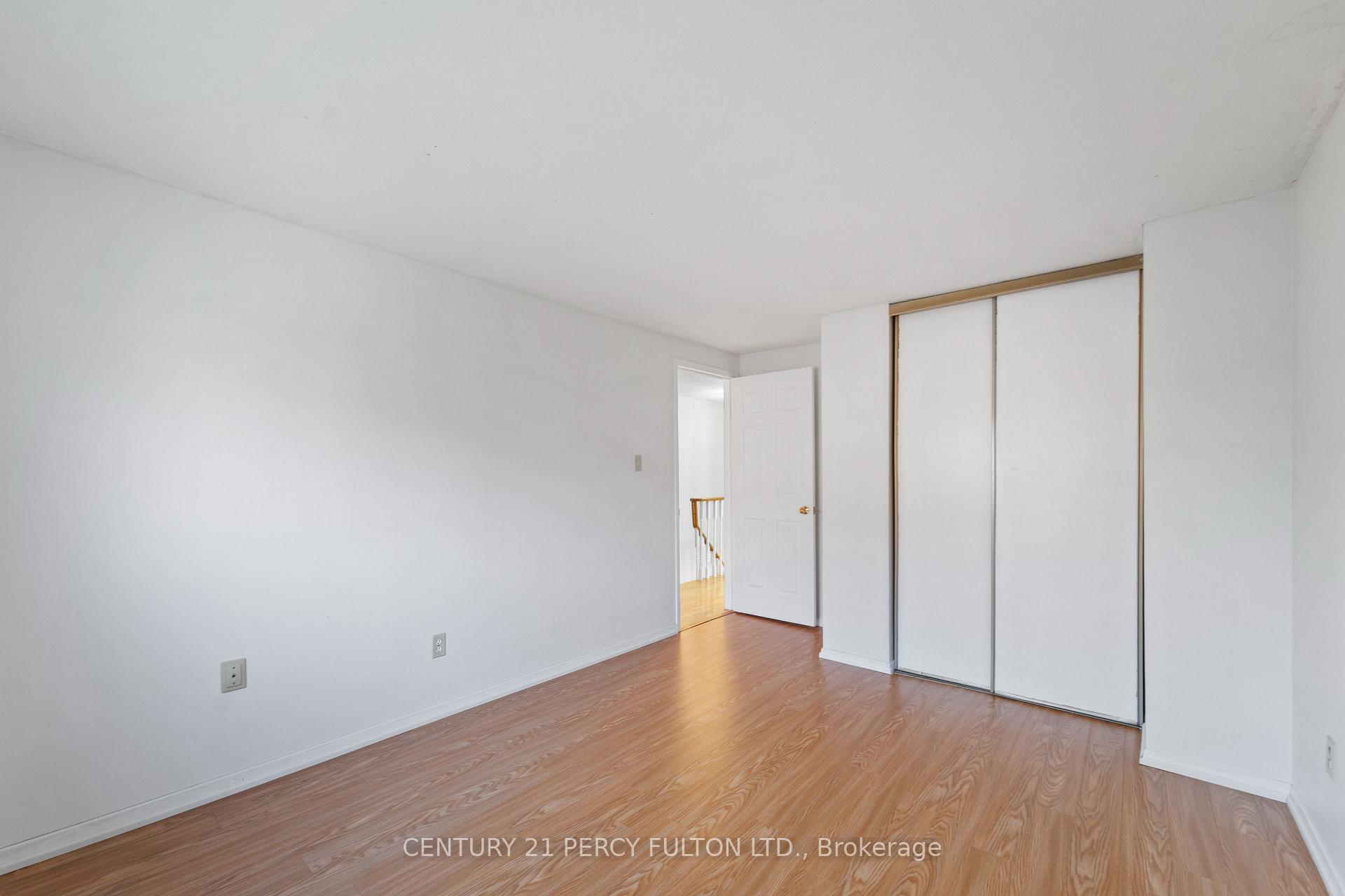 Photo 12 of 31 Chapman Drive, Ajax, Central — HOMEH