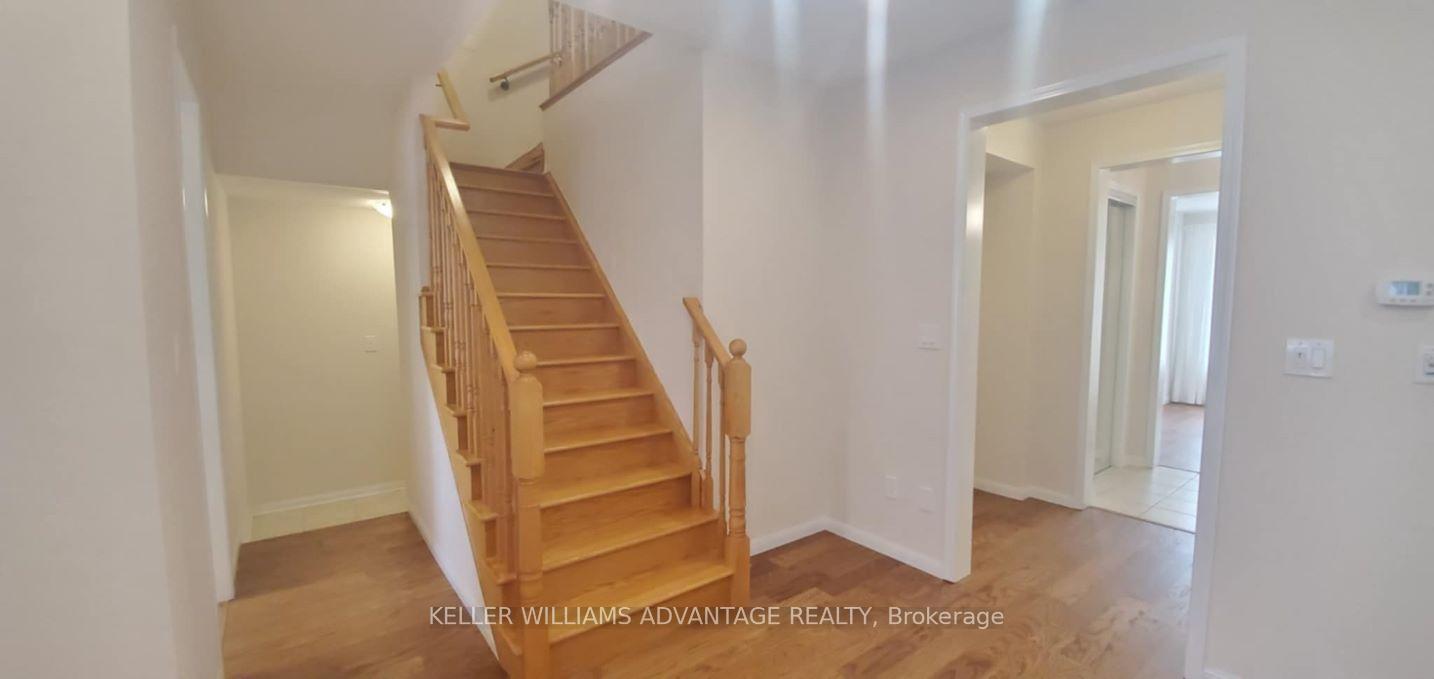Photo 3 of 1751 Liatris Drive, Pickering, Duffin Heights — HOMEH