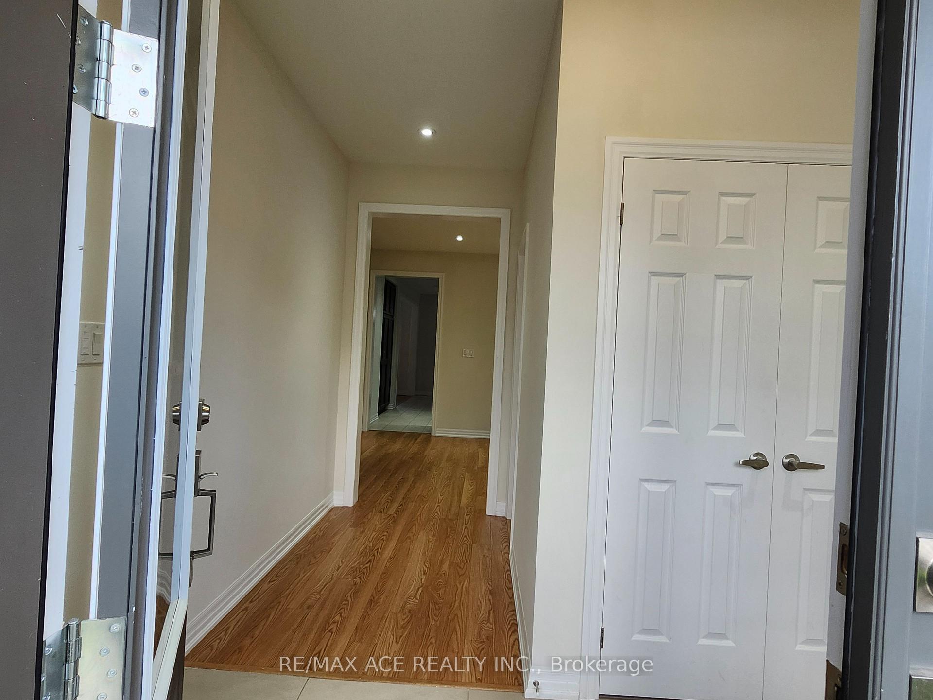 Photo 3 of Unit Main, 7 Northrop Avenue, Clarington, Newcastle — HOMEH
