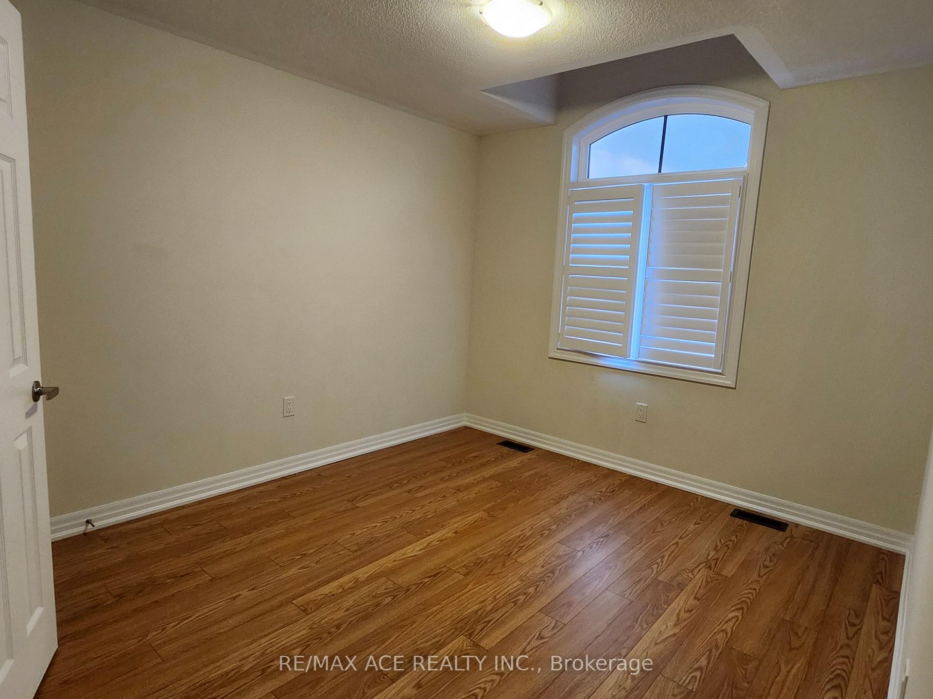 Photo 20 of Unit Main, 7 Northrop Avenue, Clarington, Newcastle — HOMEH