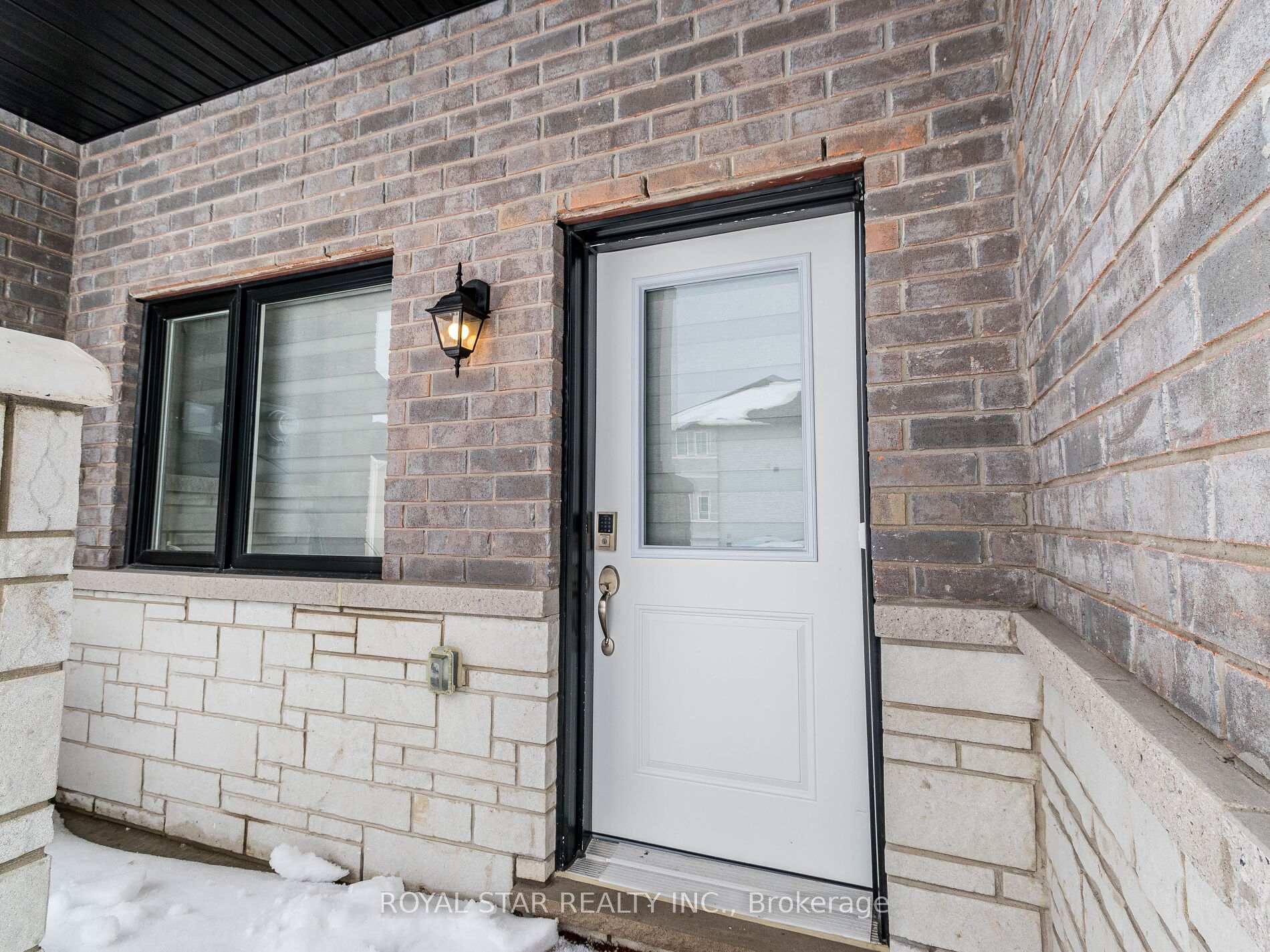Photo 4 of 22 Lahey Crescent, Penetanguishene — HOMEH