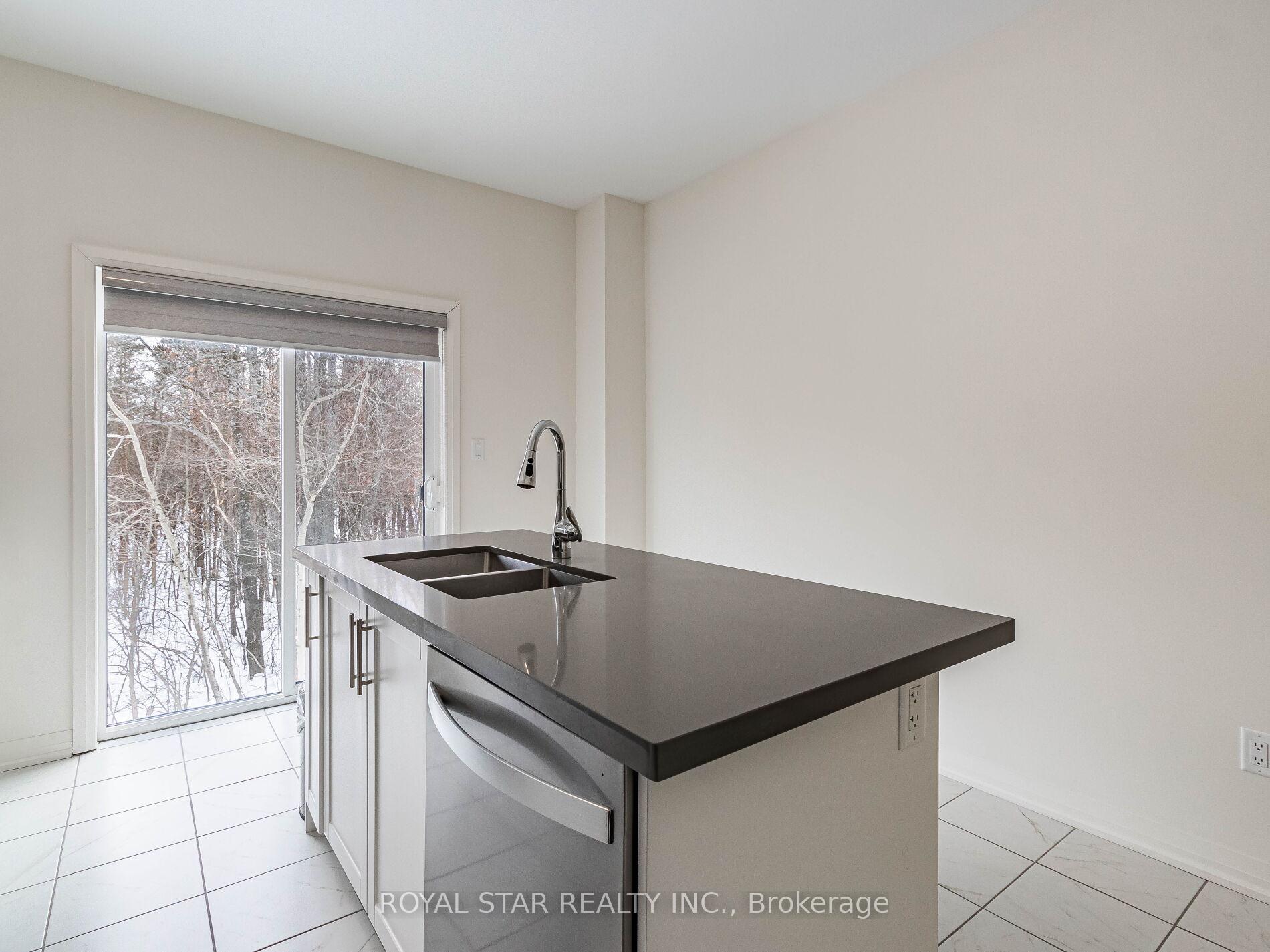 Photo 11 of 22 Lahey Crescent, Penetanguishene — HOMEH