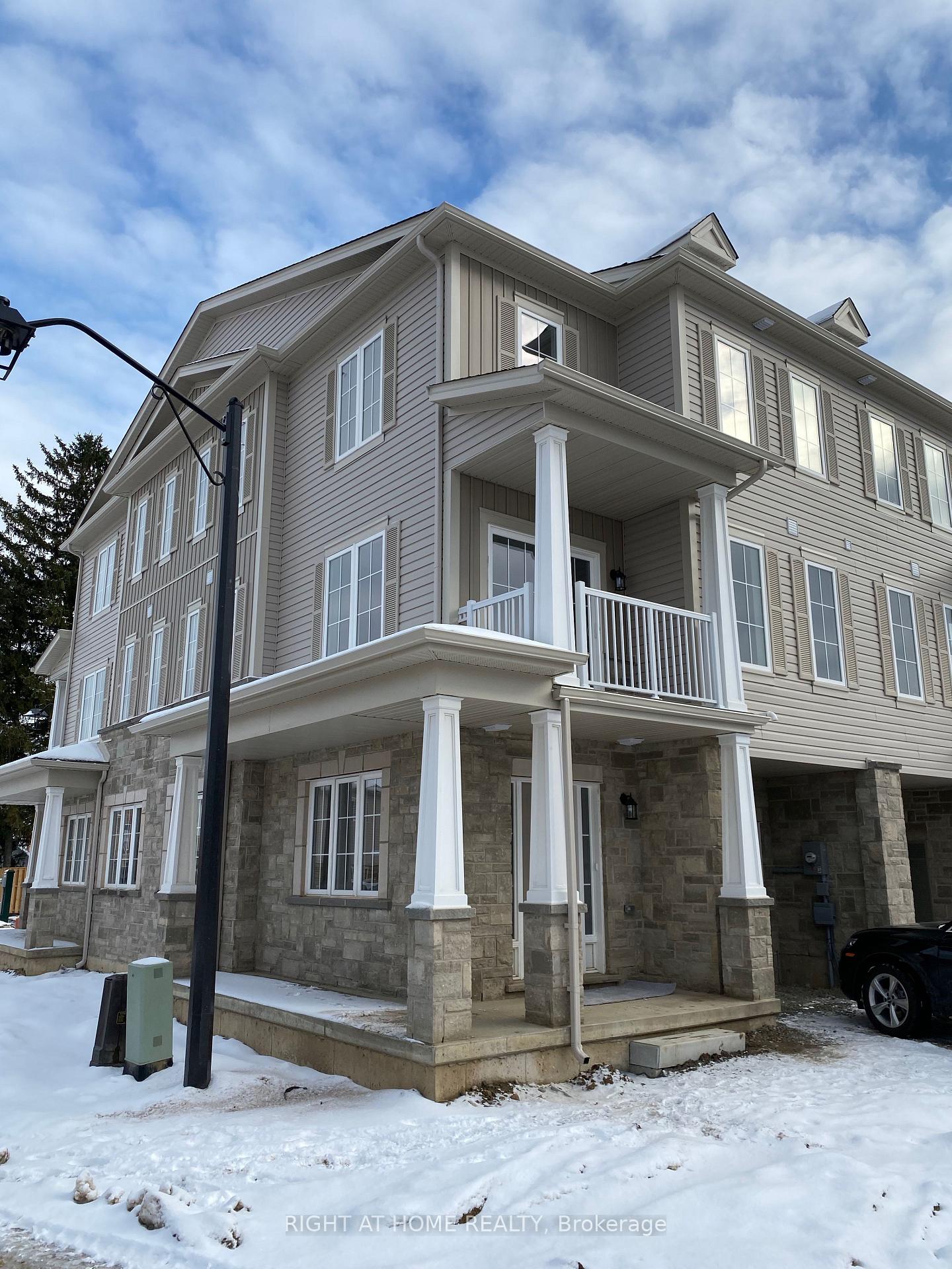 Photo 1 of 14 Garlent Avenue, Hamilton, Ancaster — HOMEH