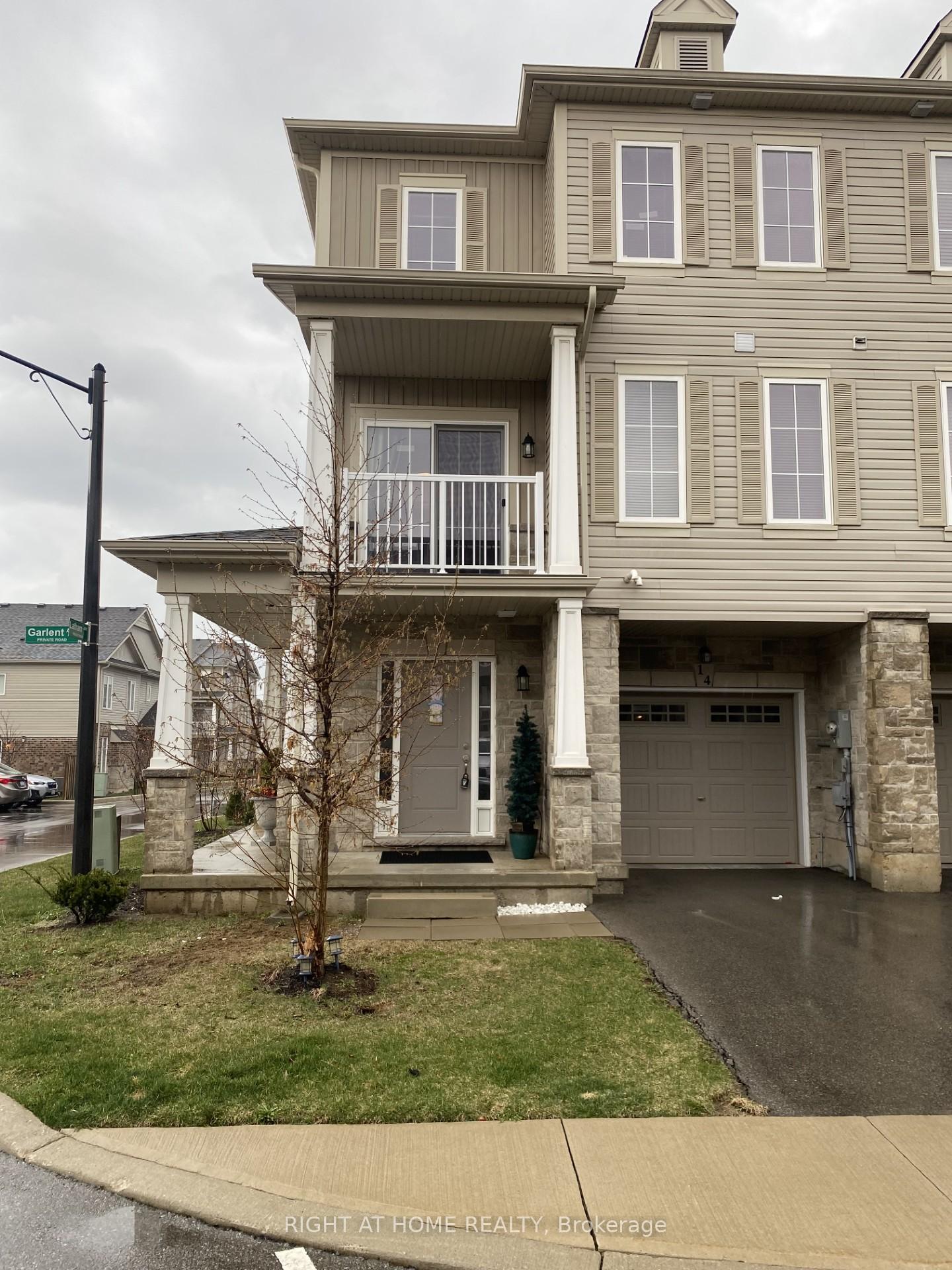 Photo 2 of 14 Garlent Avenue, Hamilton, Ancaster — HOMEH