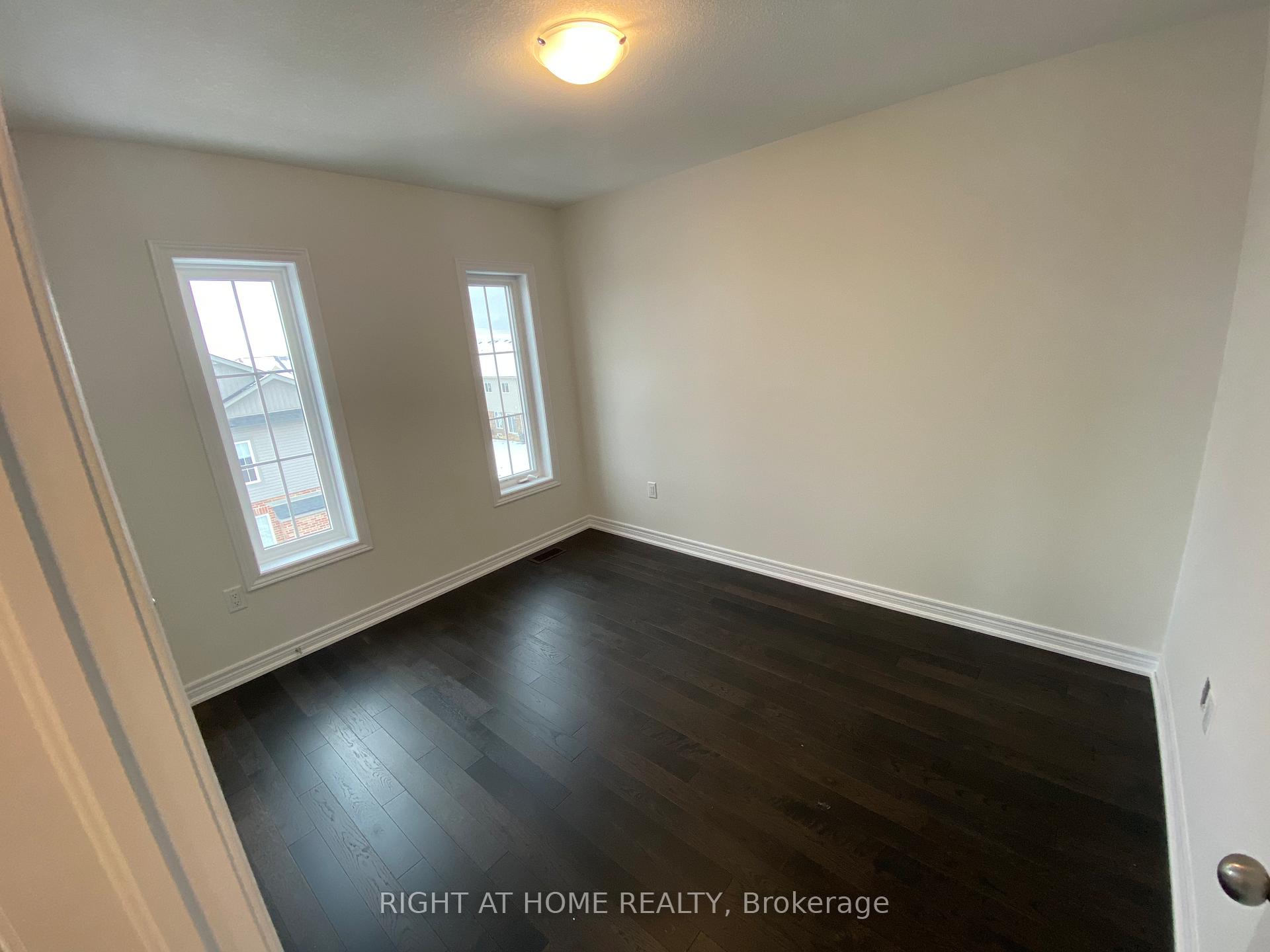 Photo 17 of 14 Garlent Avenue, Hamilton, Ancaster — HOMEH