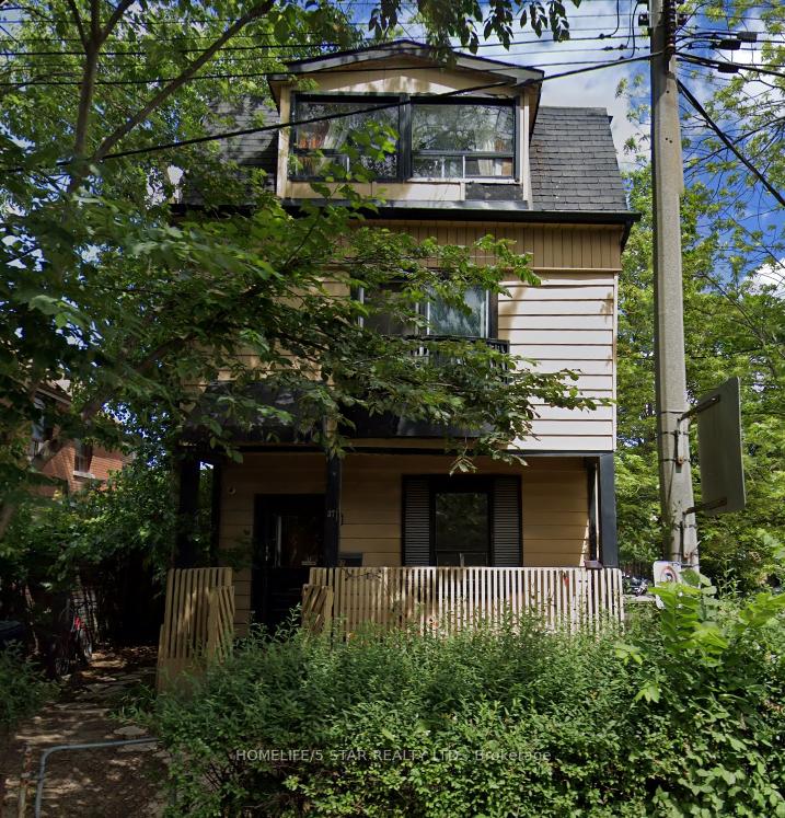 Front of Unit A, 37 Bellwoods Avenue