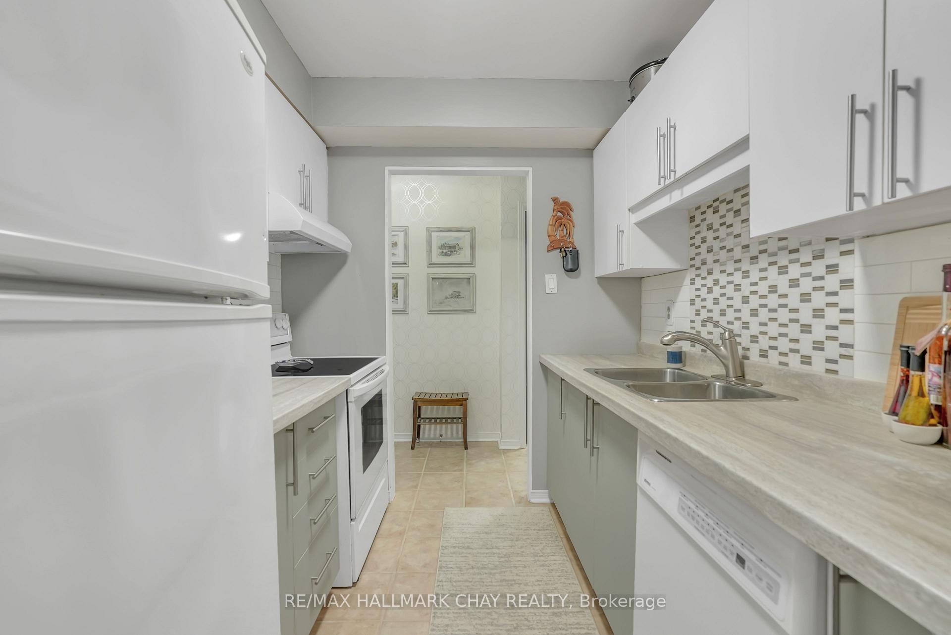 Photo 4 of Unit 106, 1 Quail Crescent, Barrie, Ardagh — HOMEH