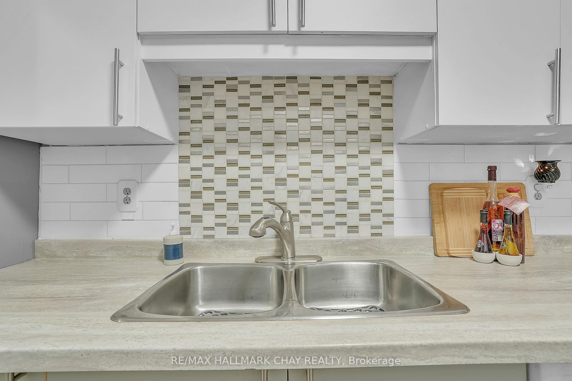 Photo 17 of Unit 106, 1 Quail Crescent, Barrie, Ardagh — HOMEH