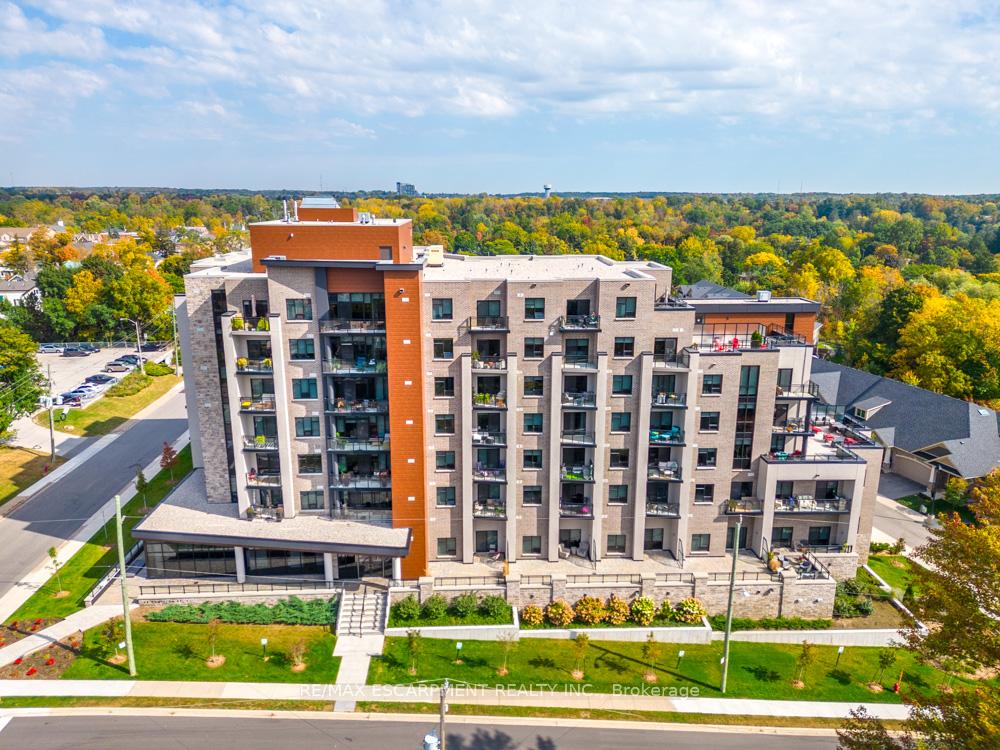 Photo 1 of Unit 305, 30 Hamilton Street, Hamilton, Waterdown — HOMEH