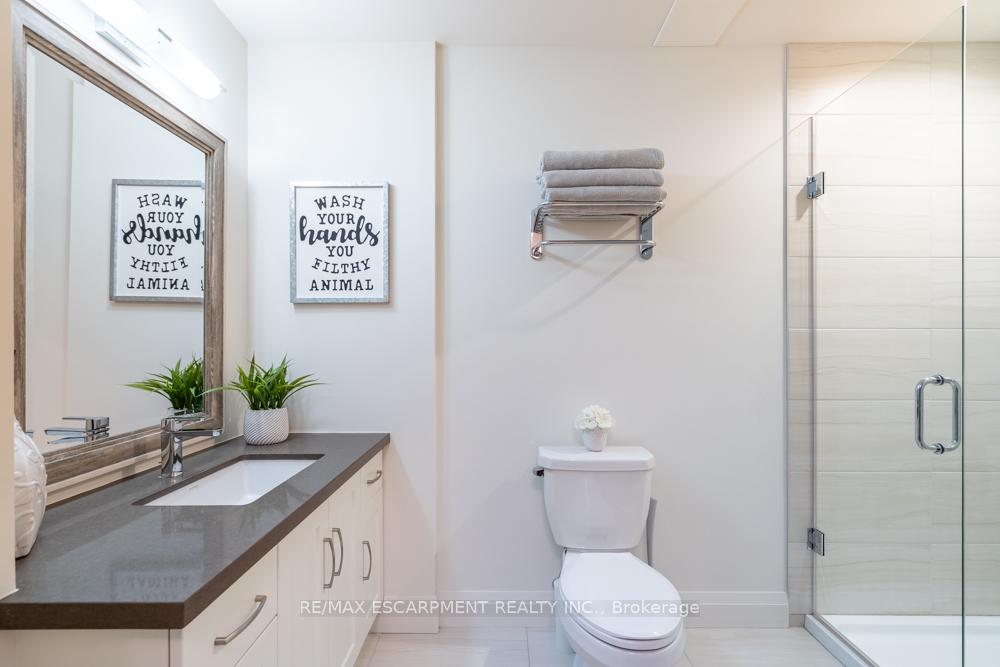 Photo 3 of Unit 305, 30 Hamilton Street, Hamilton, Waterdown — HOMEH