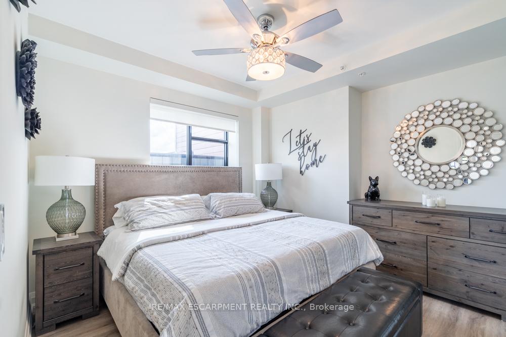Photo 15 of Unit 305, 30 Hamilton Street, Hamilton, Waterdown — HOMEH