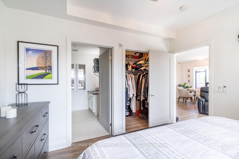 Photo 21 of Unit 305, 30 Hamilton Street, Hamilton, Waterdown — HOMEH