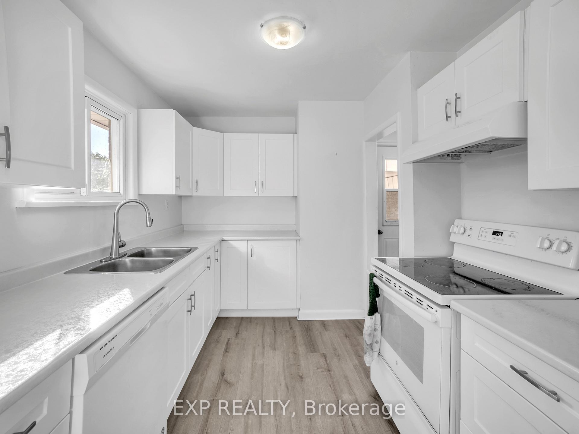 Photo 6 of 138 Wright Avenue, Belleville, Belleville Ward — HOMEH