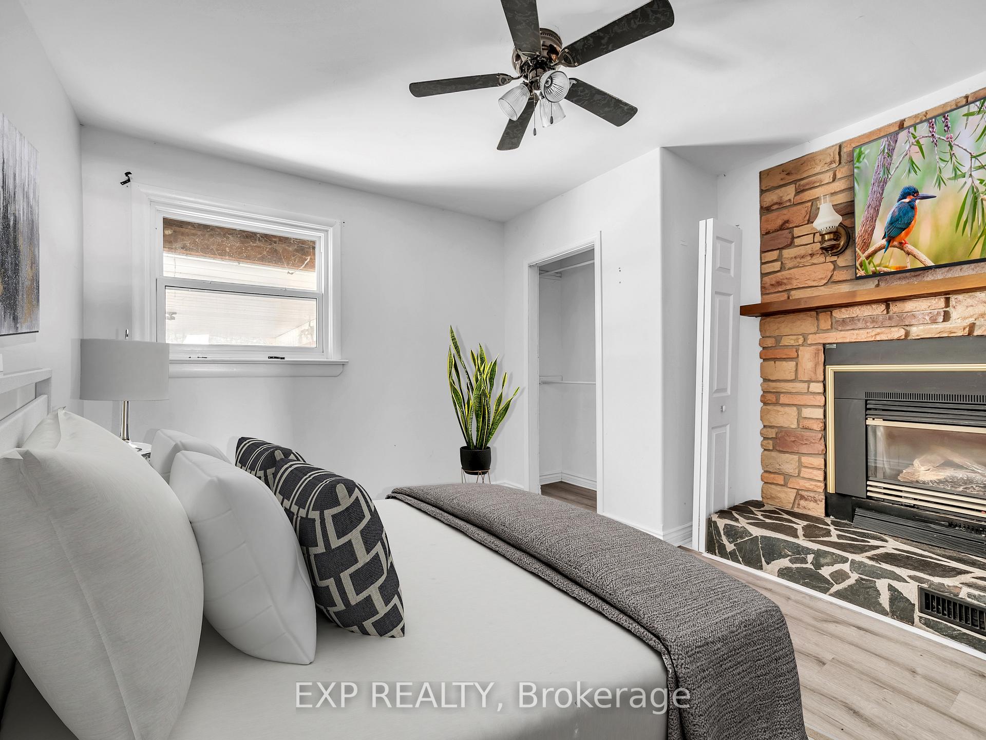 Photo 13 of 138 Wright Avenue, Belleville, Belleville Ward — HOMEH