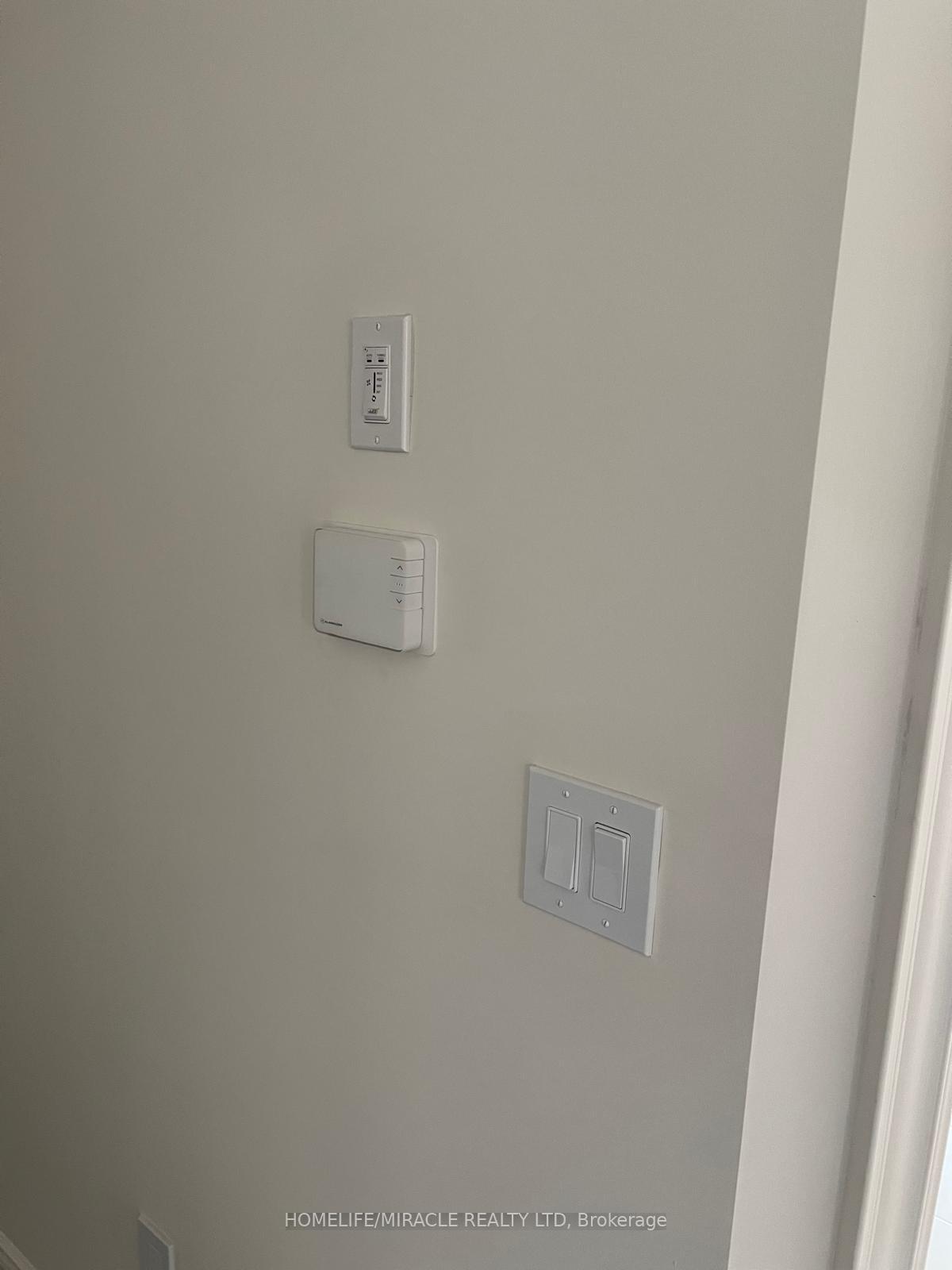 Photo 3 of 12 Bloomfield Crescent, Cambridge — HOMEH