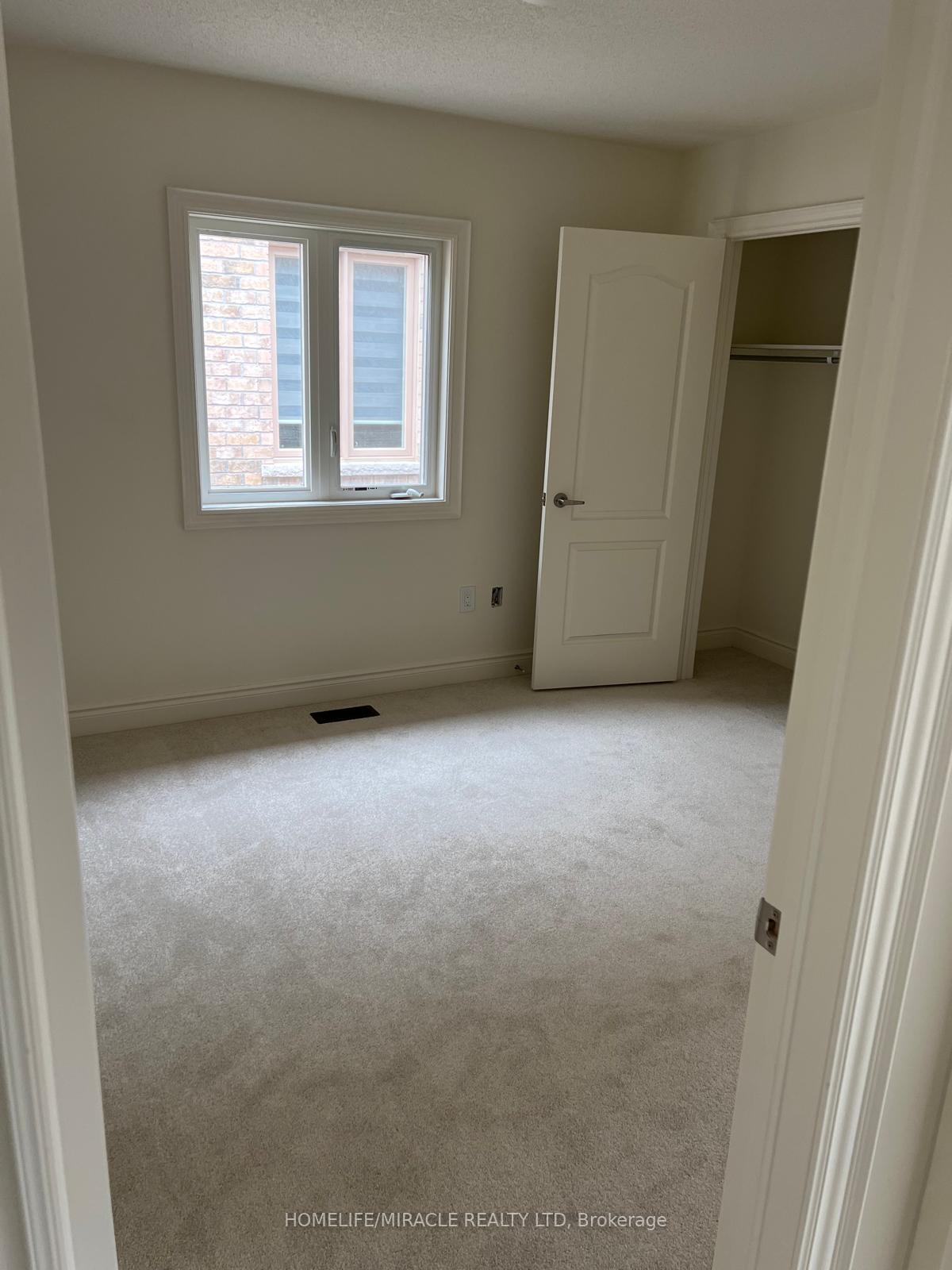 Photo 11 of 12 Bloomfield Crescent, Cambridge — HOMEH