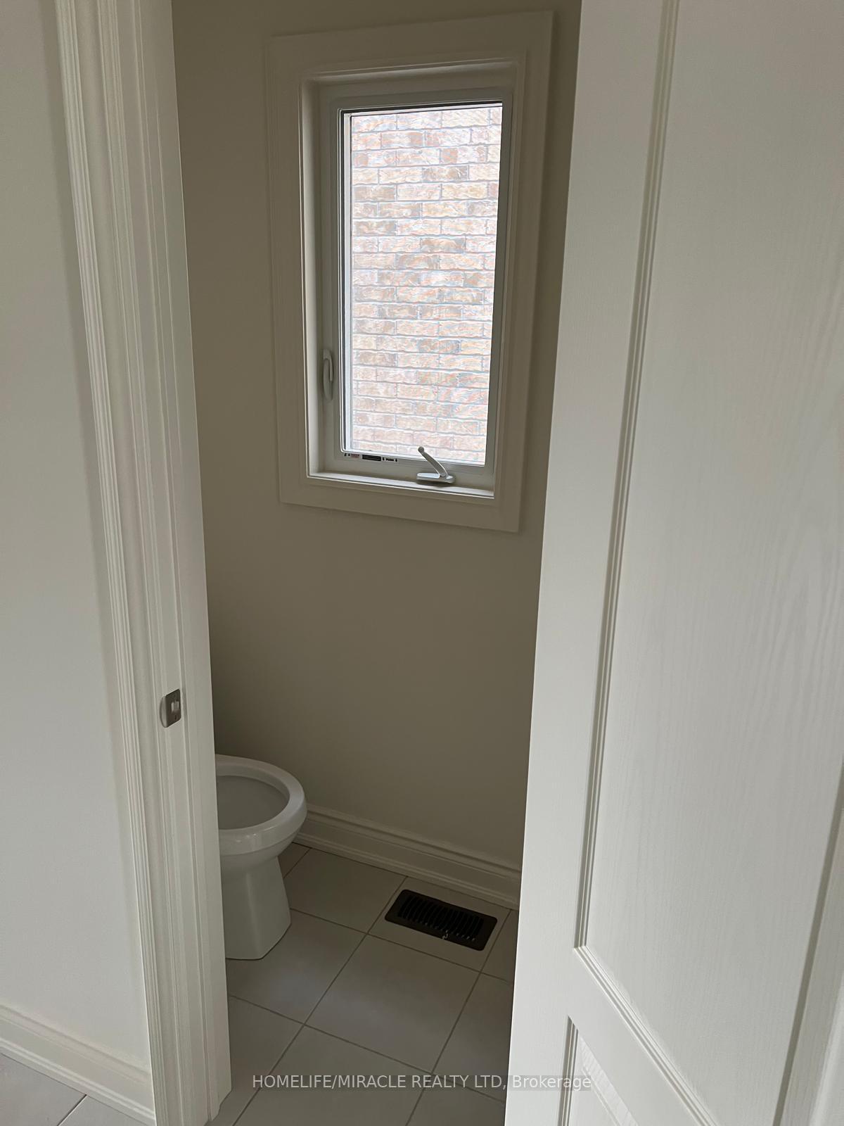 Photo 24 of 12 Bloomfield Crescent, Cambridge — HOMEH