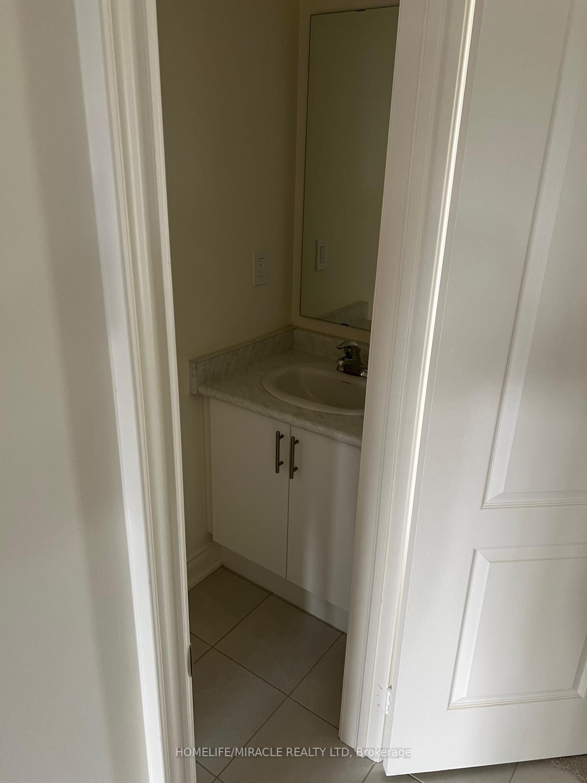Photo 21 of 12 Bloomfield Crescent, Cambridge — HOMEH