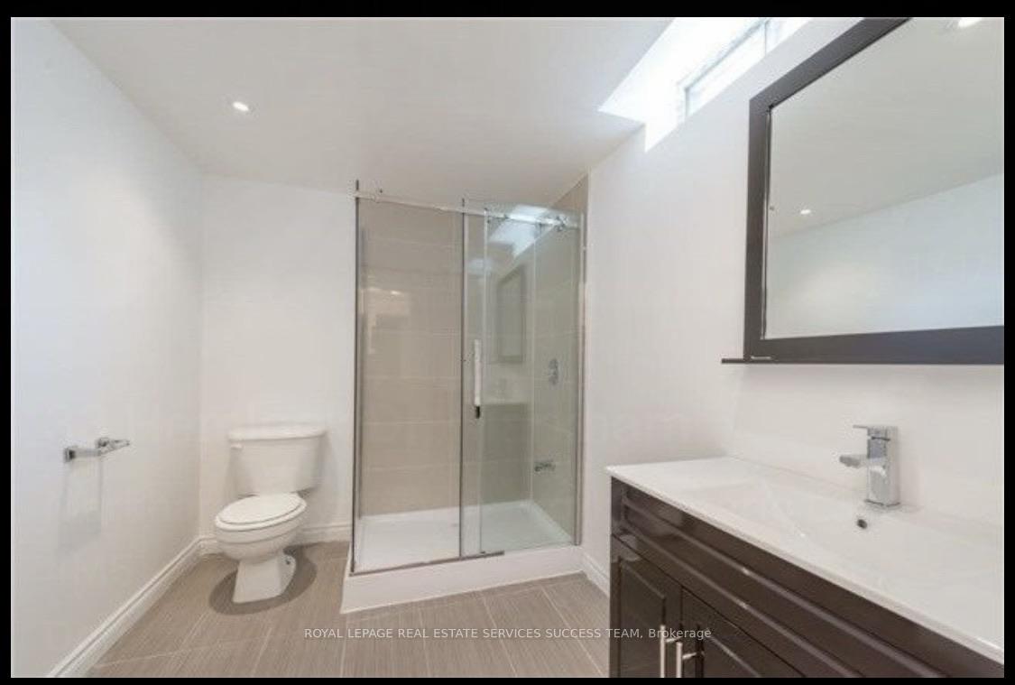 Photo 15 of 33 Hemlock Drive, Markham, Raymerville — HOMEH