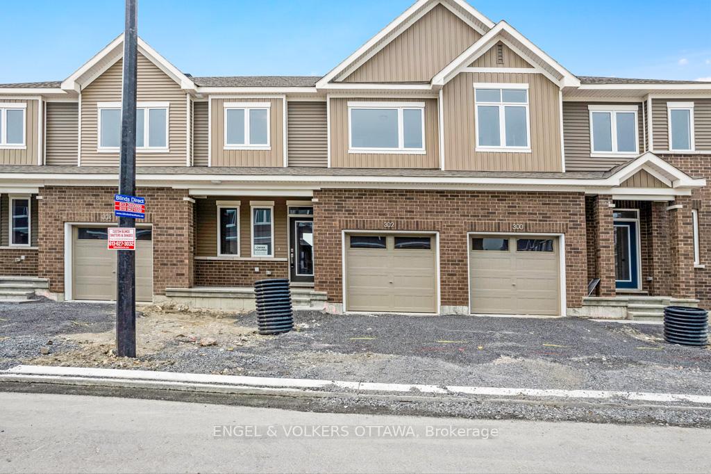 Front of 302 Canadensis Lane