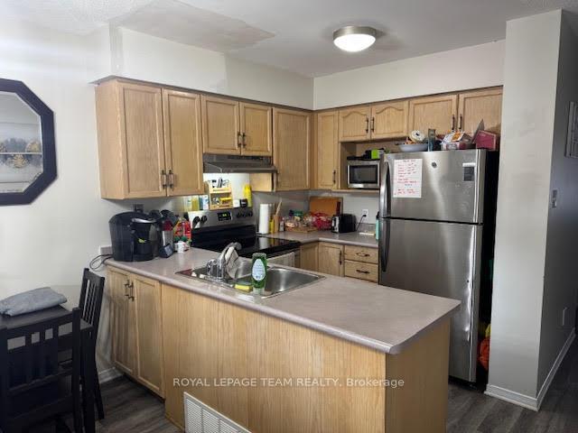 Photo 4 of 20 Spruce Crescent, Arnprior — HOMEH