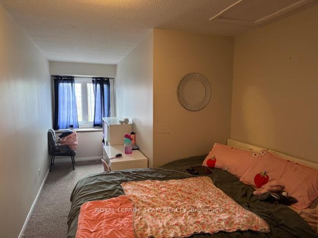 Photo 5 of 20 Spruce Crescent, Arnprior — HOMEH